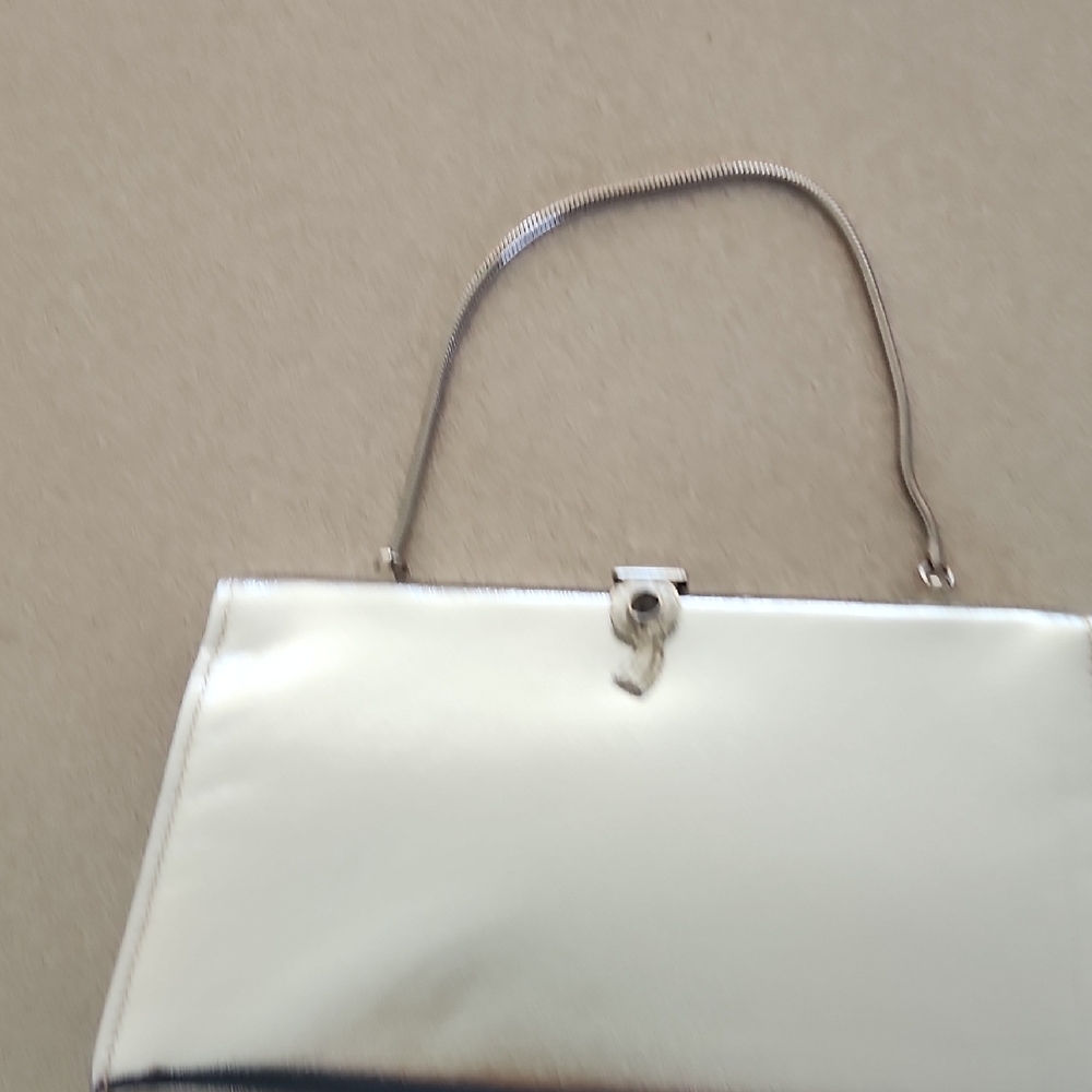 Elegant Silver Handbag